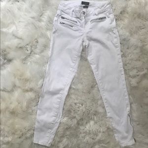 BEBE white skinny jean
